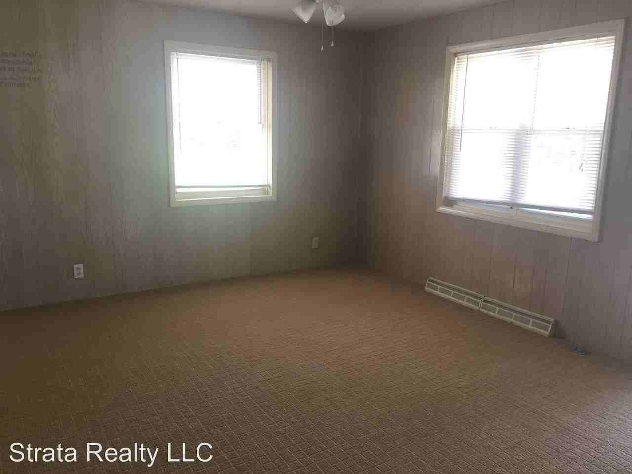 1226 Crescent Rd - Photo 3 of 11