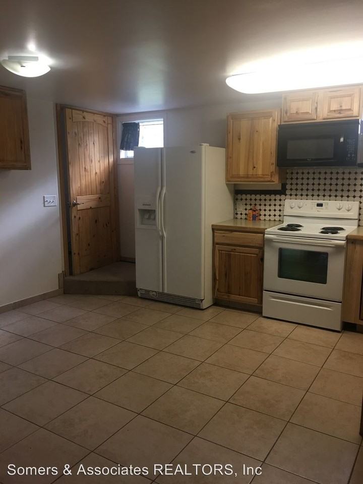 2015 Hilton Ave - Photo 2 of 9