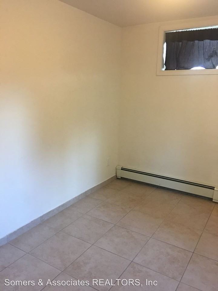 2015 Hilton Ave - Photo 3 of 9