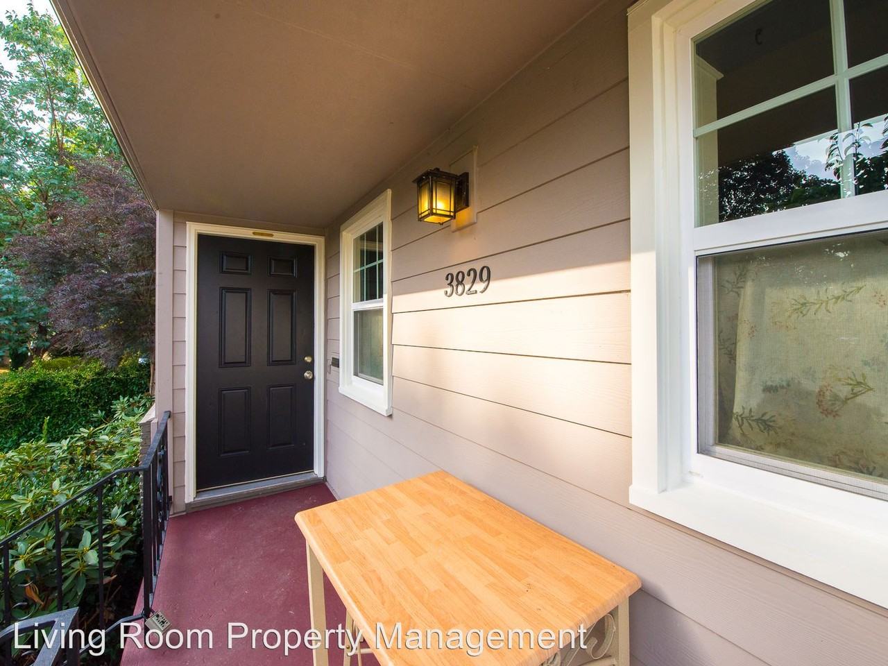 3829 NE 73rd Ave - Photo 3 of 19