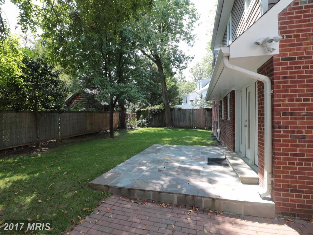 7203 Connecticut Ave - Photo 3 of 21