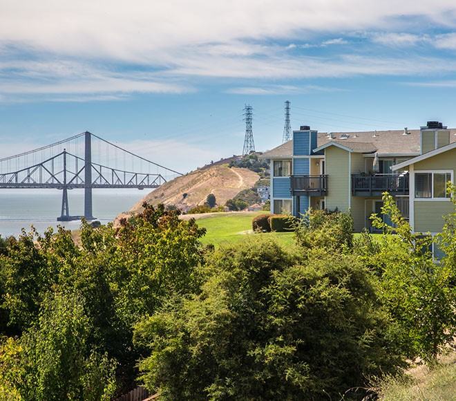 SEABRIDGE AT GLEN COVE APARTMENTS - Photo 7 of 28