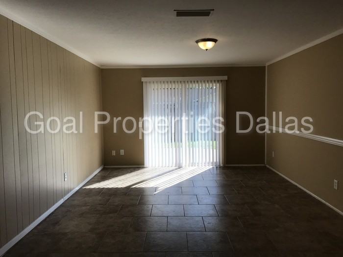 2928 Abston Dr - Photo 3 of 25