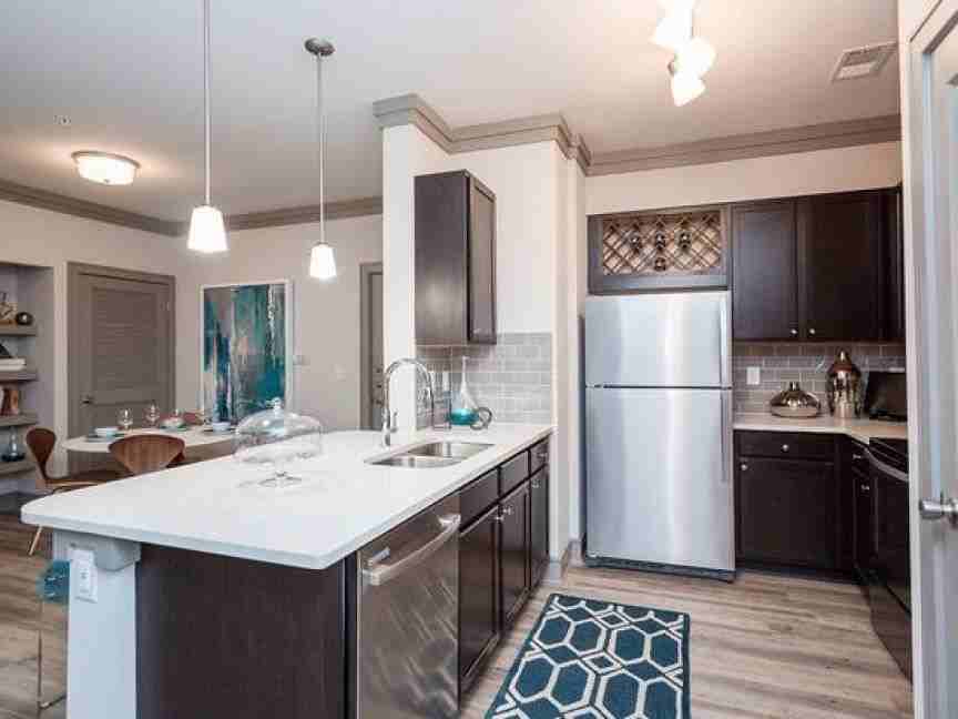 1570 Atria Circle - Photo 3 of 6