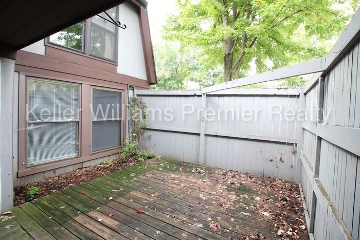 5440 Worthington Forest Pl - Photo 2 of 19