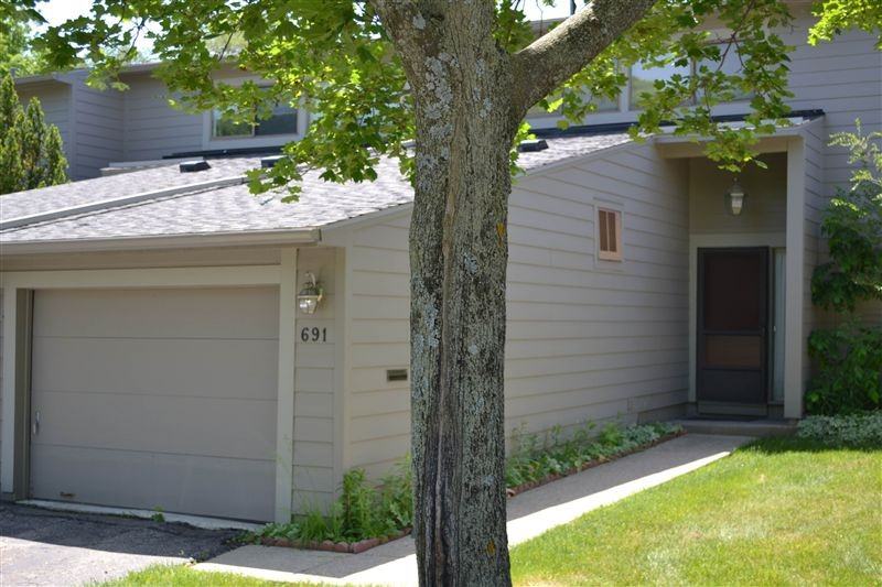 691 Skynob Dr - Photo 2 of 2