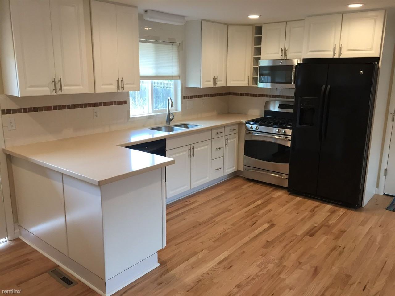 4570 47th St - Photo 2 of 12