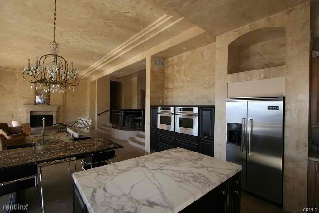 1565 Tahiti Ave - Photo 3 of 25