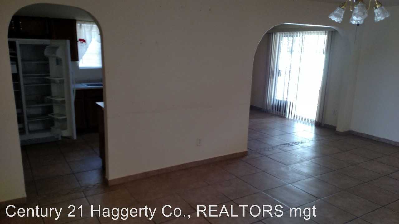 409 Tierra Dorada Cir - Photo 3 of 8