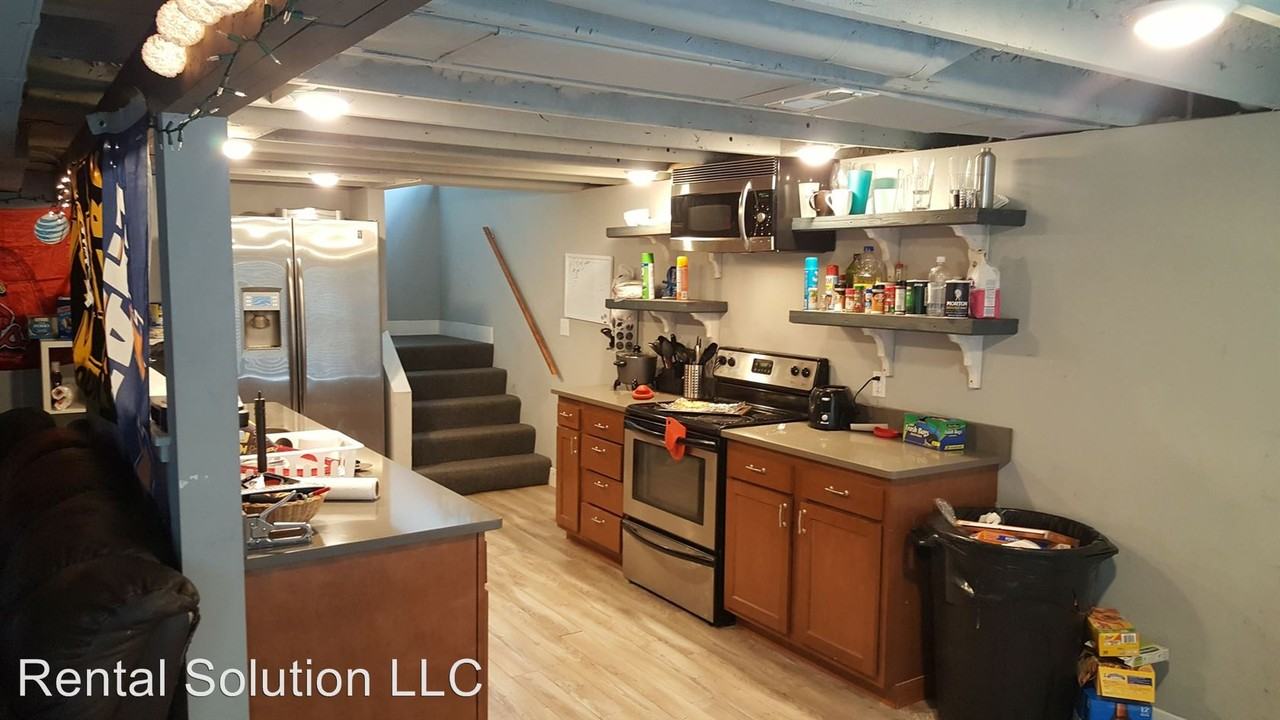 119 Fyfer Pl - Photo 3 of 10