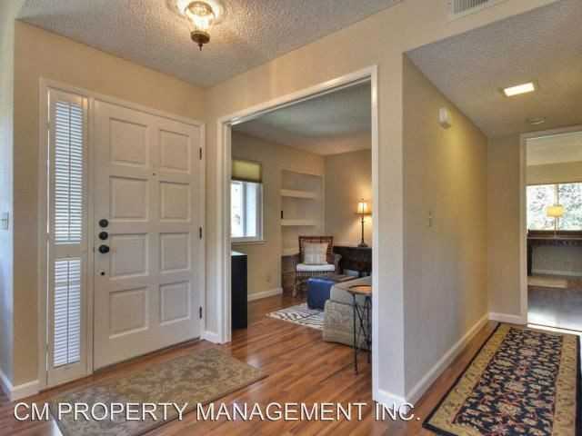 1347 Greenwich Ct - Photo 2 of 15