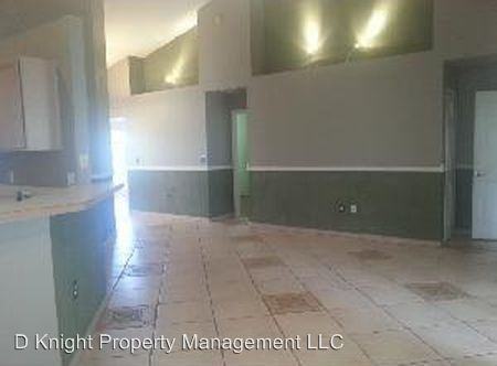 15542 Greater Groves Blvd - Photo 2 of 16