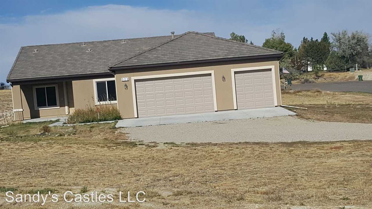 323 Oakshire Ln - Photo 2 of 33