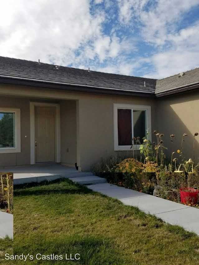 323 Oakshire Ln - Photo 3 of 33