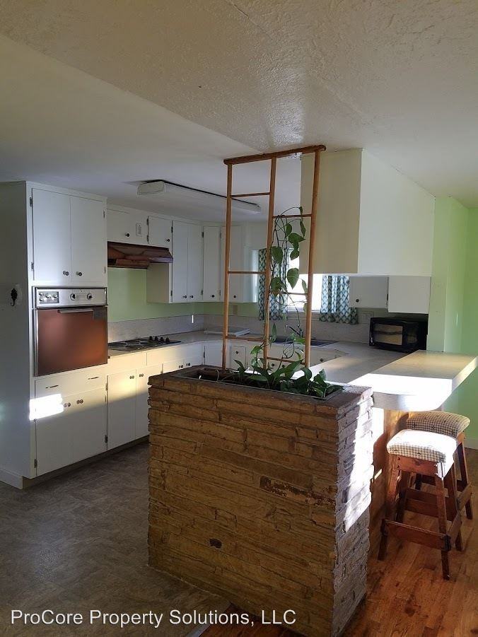 6 S Owyhee St - Photo 2 of 21