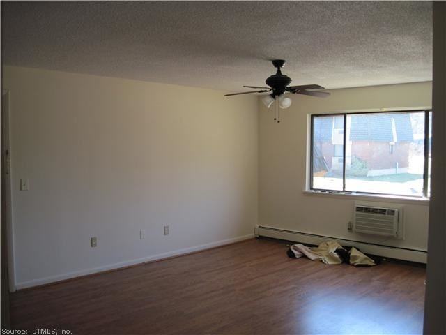 249 High Path Rd - Photo 3 of 5