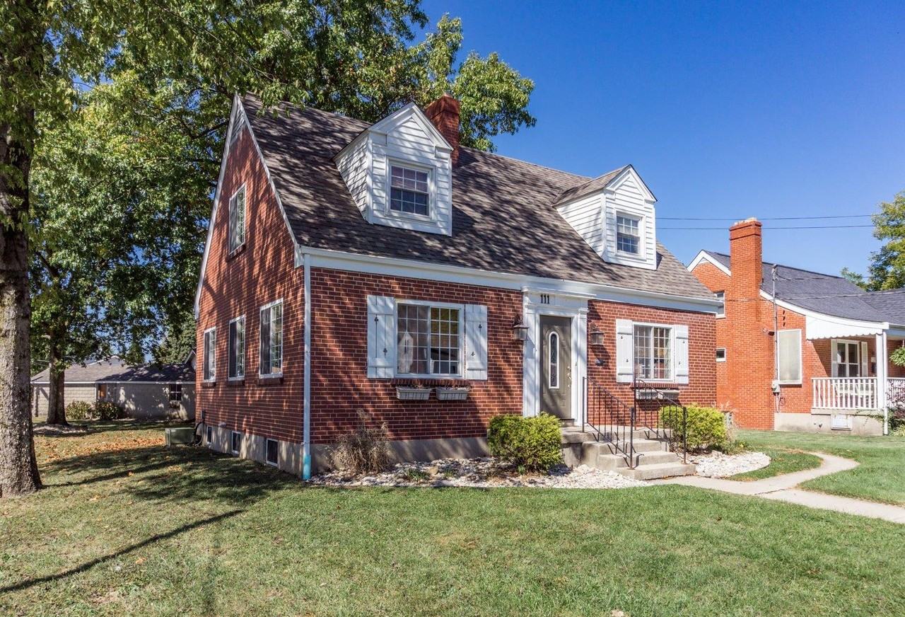 111 N Jefferson St - Photo 2 of 37