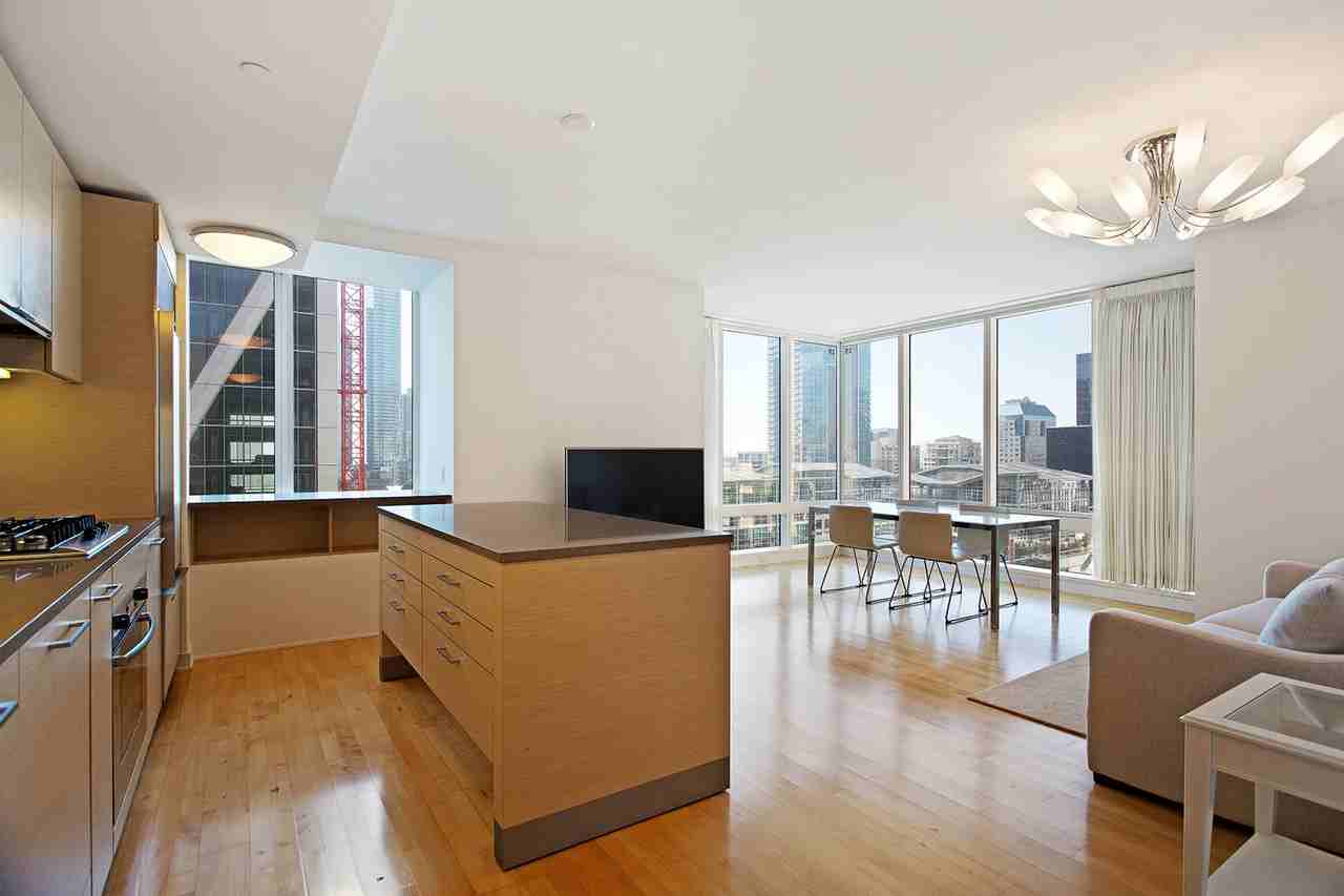 301 Mission Street #19G