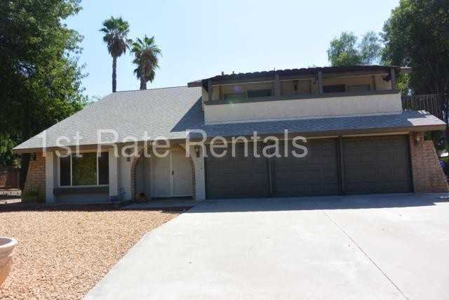 7460 Summit St - Photo 2 of 20