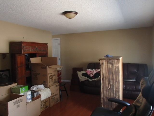 7205 Omaha Blvd - Photo 2 of 10