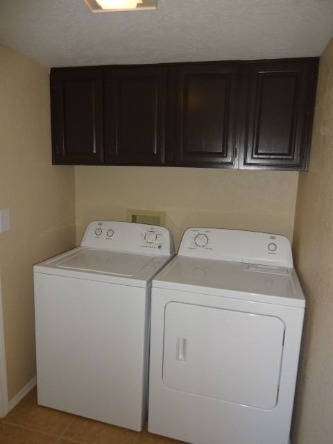 2823 College Heights Rd - Photo 3 of 16