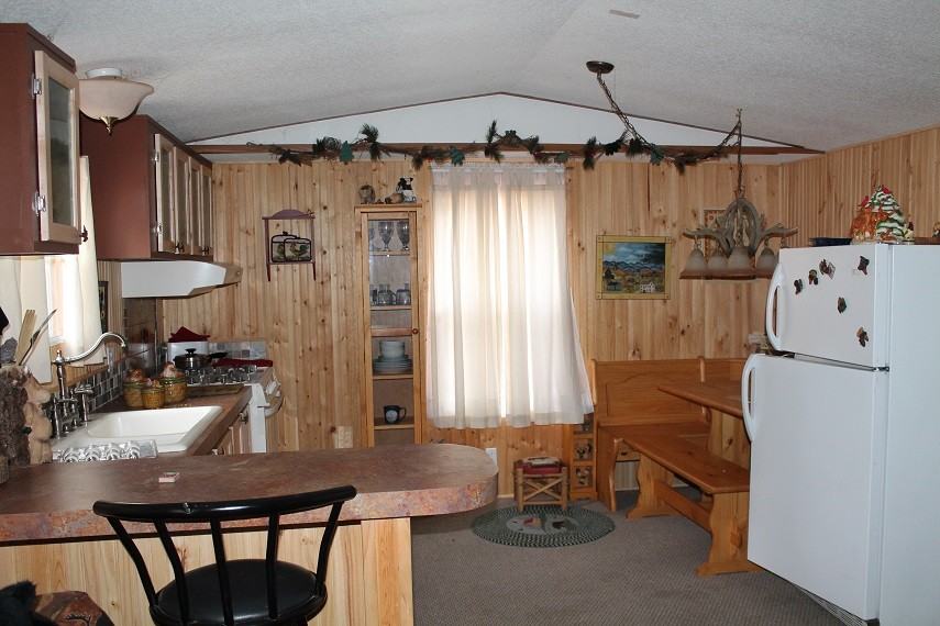 1402 Sharon Dr - Photo 2 of 3