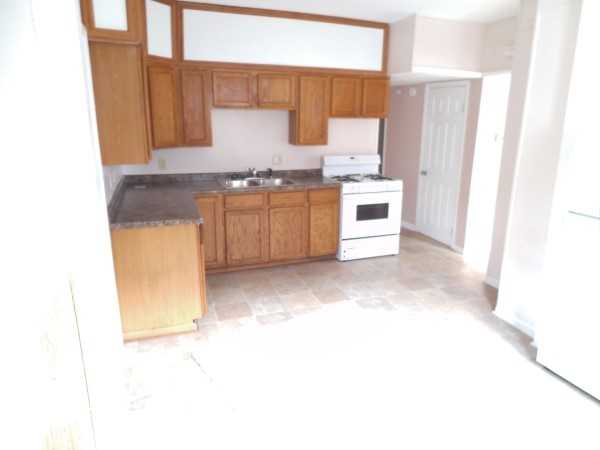 614 Pope St - Photo 3 of 9