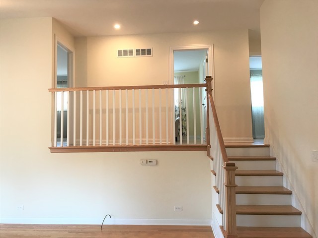 331 Huntington Ln - Photo 3 of 14