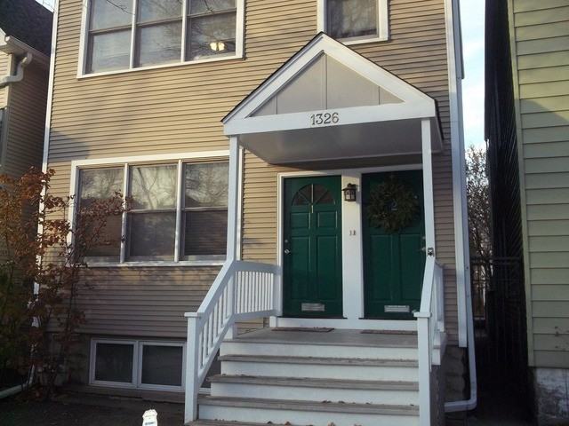 1326 W Melrose St #1 - Photo 2 of 18