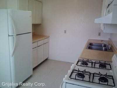 1227 W Riverview Blvd - Photo 2 of 5