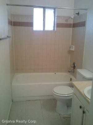 1227 W Riverview Blvd - Photo 3 of 5