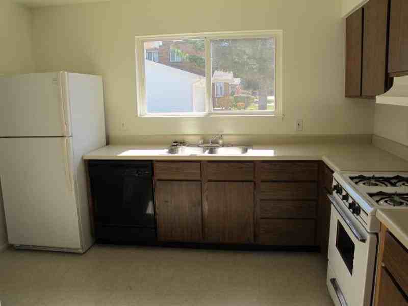 9511 Montana St - Photo 2 of 9