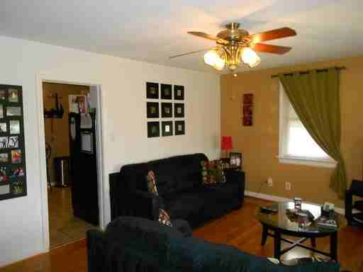 2520 Northumberland Ave - Photo 2 of 10