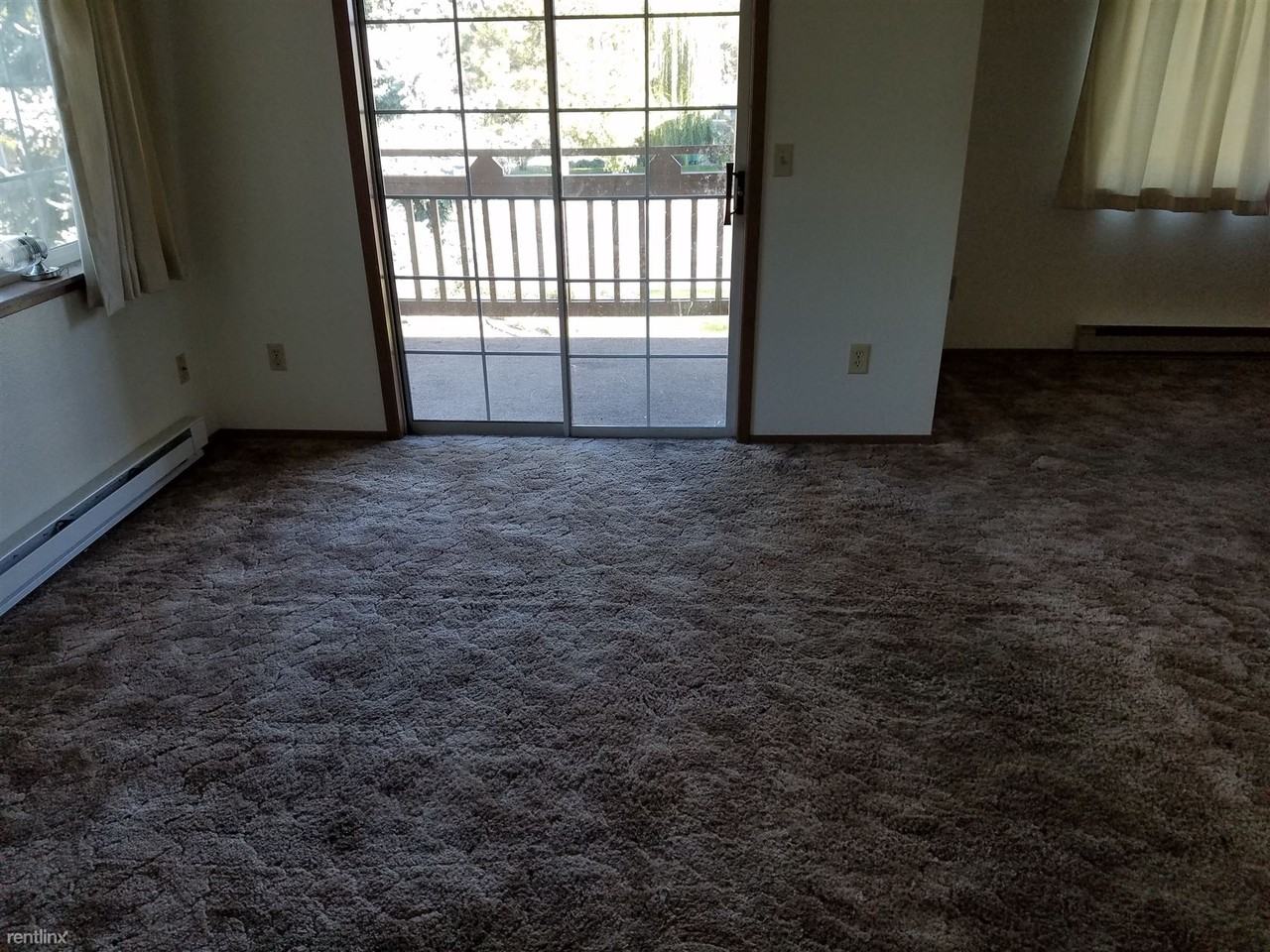 419 W Houston Ave - Photo 2 of 6