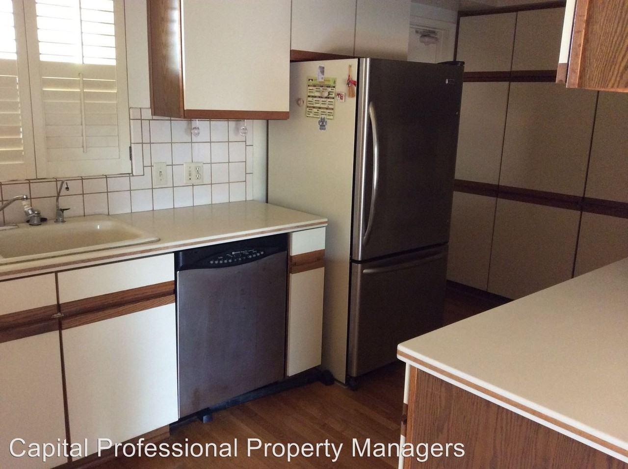 346 Bandera St - Photo 3 of 7