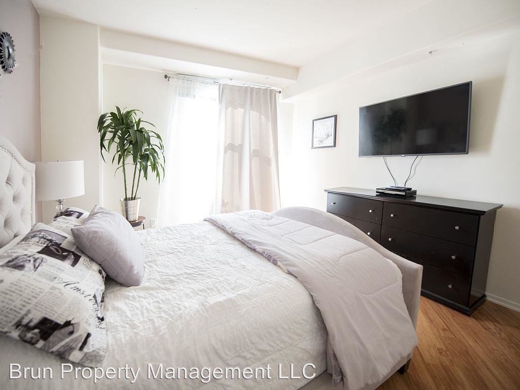 537 16th St - Photo 3 of 6