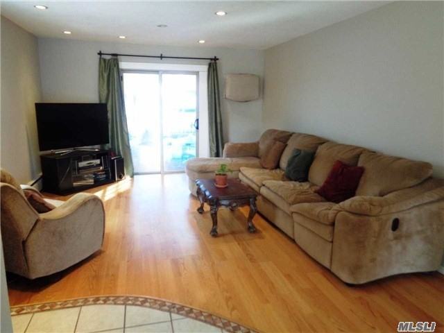 1006 Town House Village - Photo 3 of 17