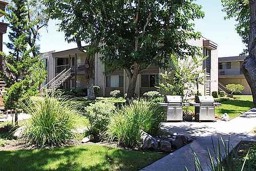 1450 E. Grove Ave. - Photo 4 of 14