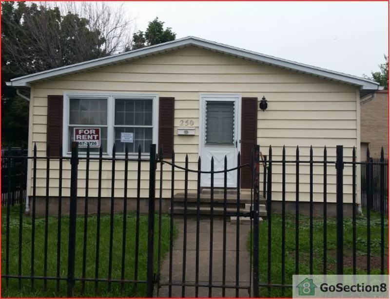 250 Hayward Ave - Photo 3 of 18