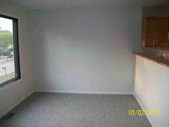 3727 Merrimac Ln E - Photo 3 of 11