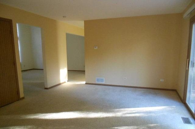 374 Windridge Dr - Photo 3 of 10