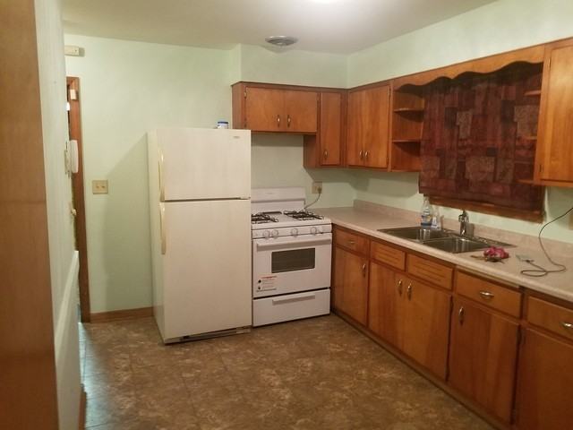 956 5th Ave - Photo 2 of 17