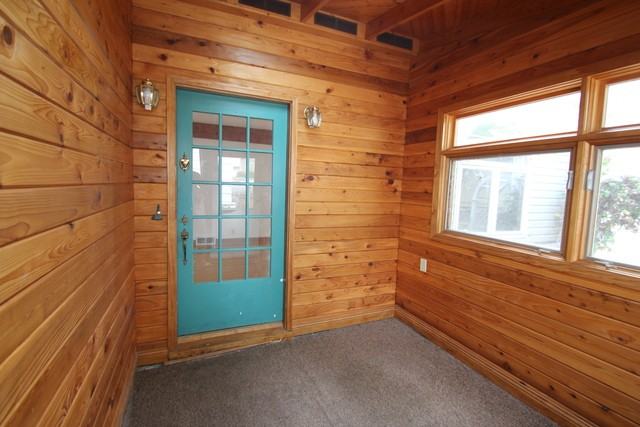 21111 W Sylvan Dr - Photo 3 of 19