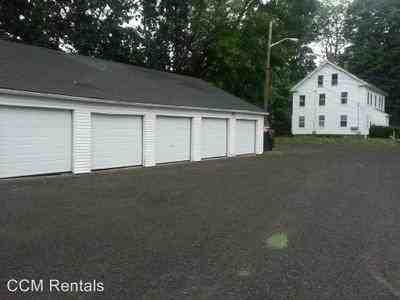 347 NE Main St - Photo 2 of 4