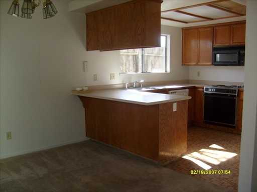 3333 Perisburg Ln - Photo 3 of 12