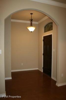 3140 Stallion Dr - Photo 2 of 13