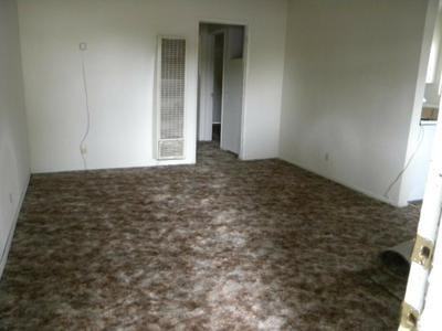 22600 Ellis Ave. - Photo 2 of 3