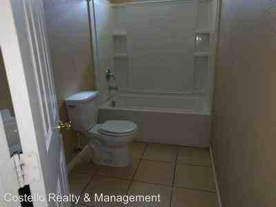 741 N 10th St - Photo 3 of 7