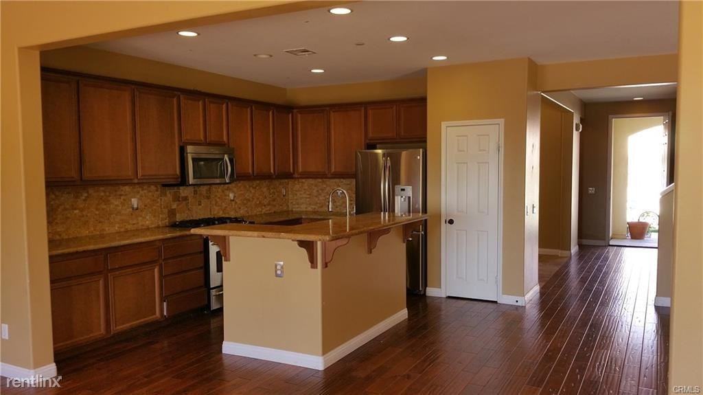 12545 Melon Dr - Photo 3 of 23