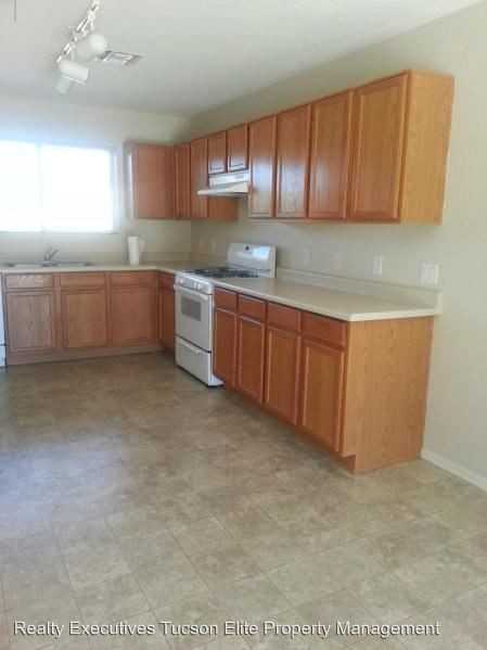 3499 S Double Echo Rd - Photo 2 of 4